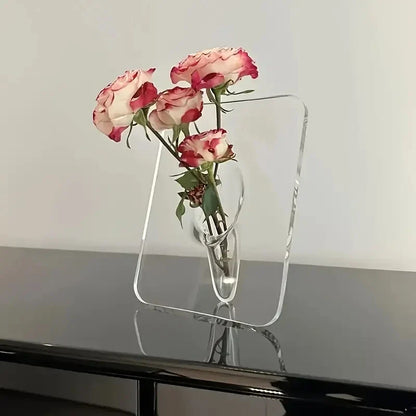 Crystal Flow Eingebaute Röhrenvase