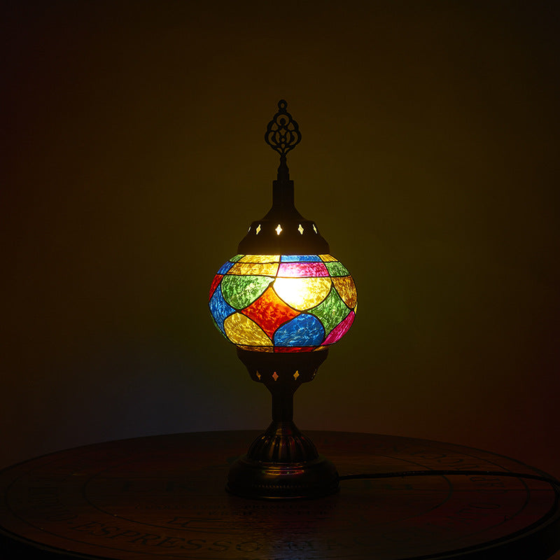 Traditionelle Tiffany romantische ovale Eisen emaillierte 1-lampen Tischlampe für das Schlafzimmer