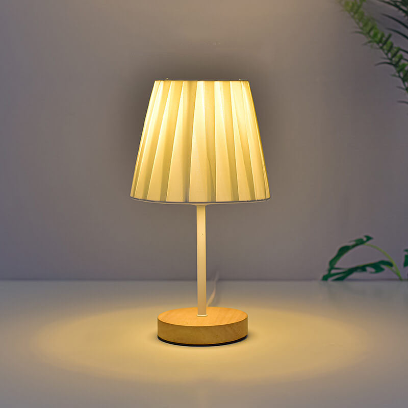 Nordic Vintage Stoff Cone Massivholz LED Tischlampe