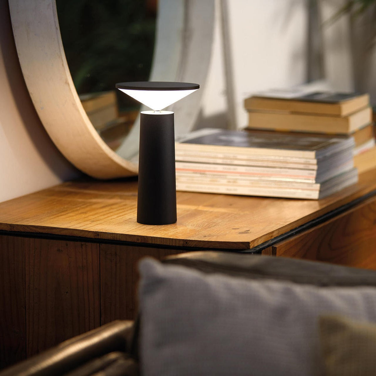 InfiNight - Moderne Tischlampe mit Touchsensor | Dimmbares Licht
