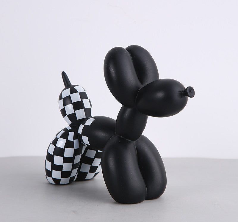 Schwarz-weißer Ballonhund