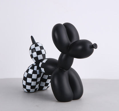 Schwarz-weißer Ballonhund