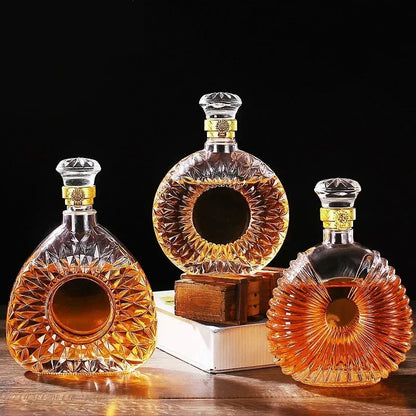Miren Glass Whiskey Decanter - Image 3