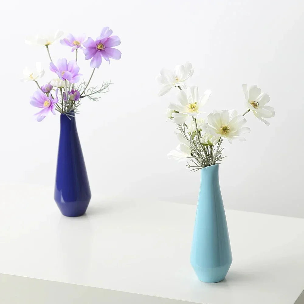 Moderne helle einfarbige Porzellanvase