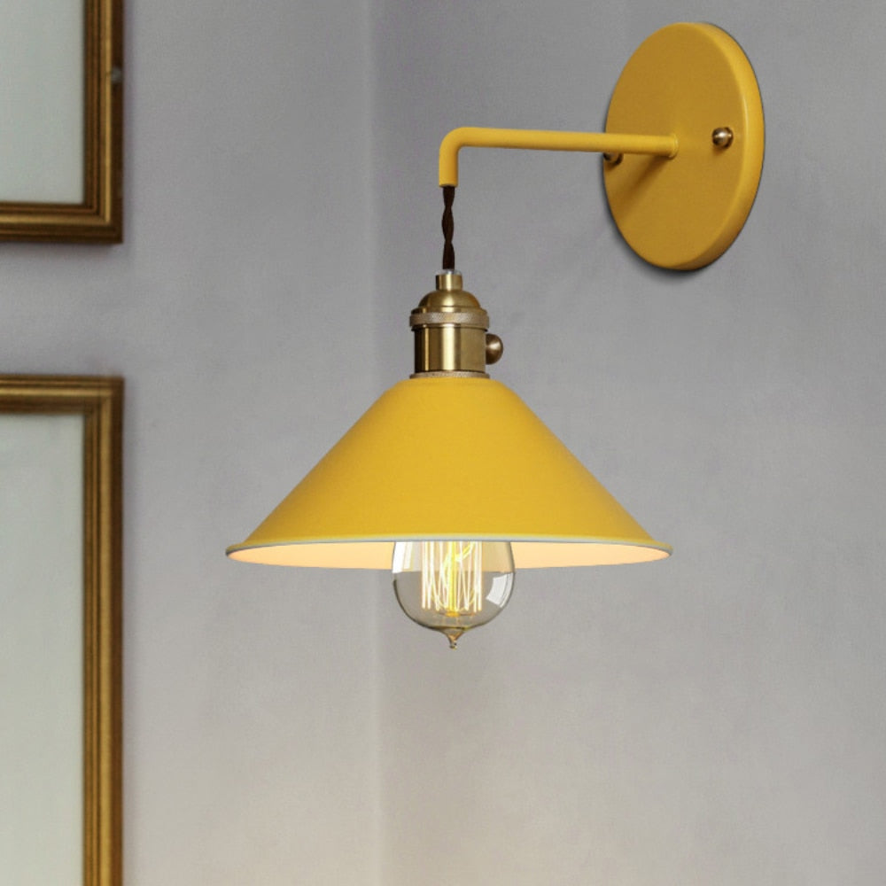 Bunte Vintage Wandleuchten