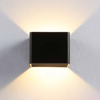 Moderne quadratische Wandleuchte